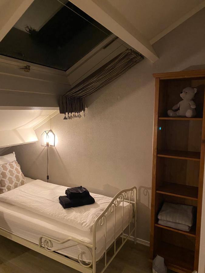 Huusje18 Villa นึนชเปท ภายนอก รูปภาพ