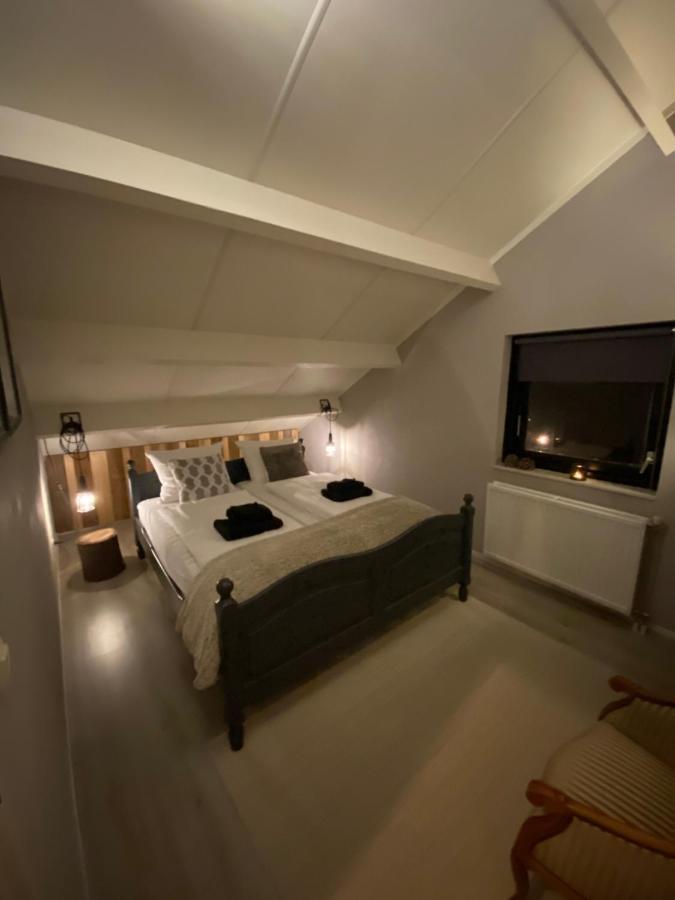 Huusje18 Villa นึนชเปท ภายนอก รูปภาพ